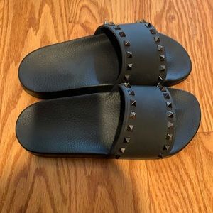 Valentino Rockstud Pool Slides